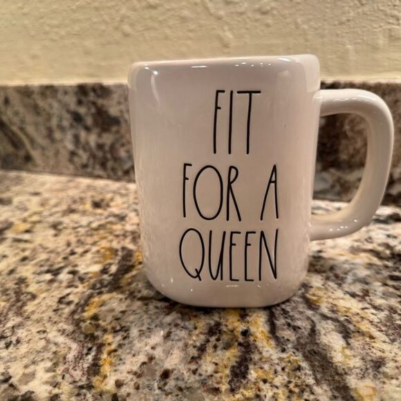 Rae Dunn Artisan Fit For A Queen Crown Mug 👑 NEW - Picture 4 of 9